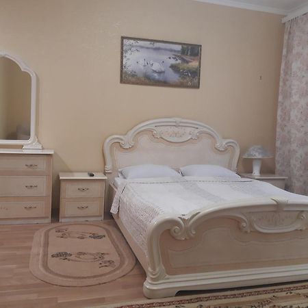 Celebrity Villa Kamyanets-Podilski Dış mekan fotoğraf