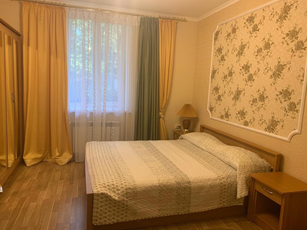 Celebrity Villa Kamyanets-Podilski Dış mekan fotoğraf