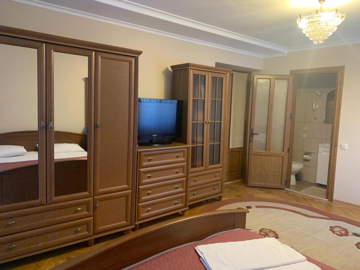 Celebrity Villa Kamyanets-Podilski Dış mekan fotoğraf